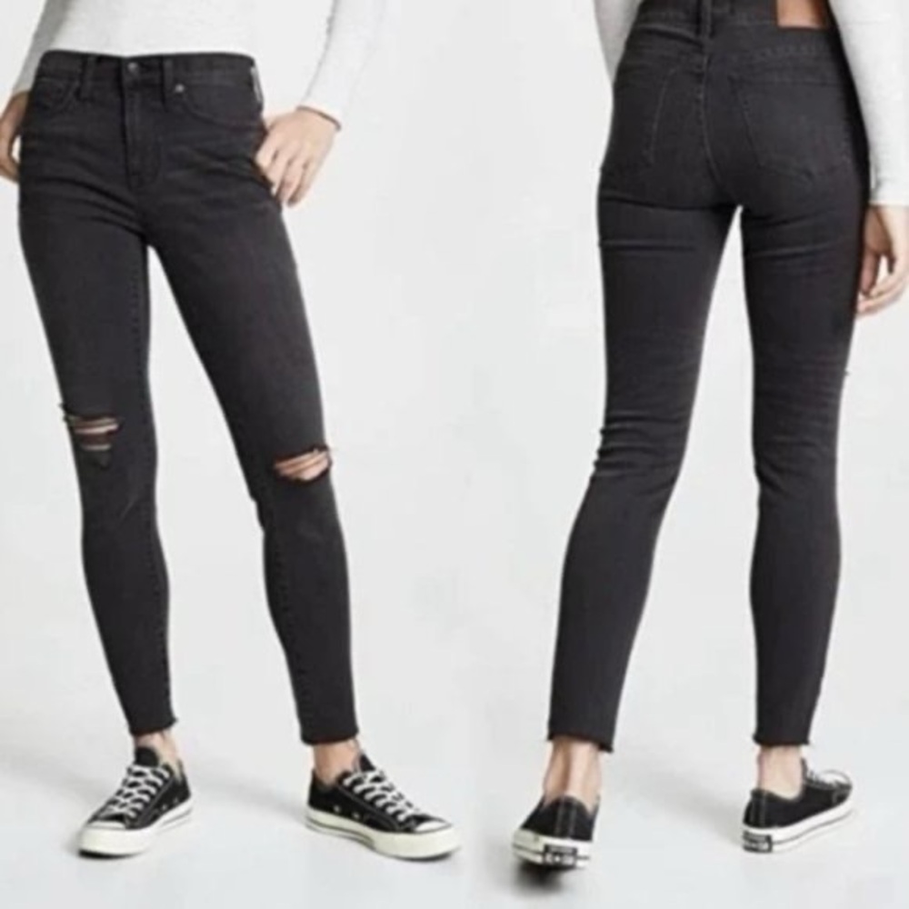 Madewell 9" High Rise Skinny Jeans in Black Sea Raw Hem Distressed. 27